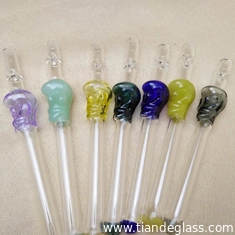 China 5 Inch One Hitter Skull Colored Glass Pipes Glass Taster Cigarette Filters Oil Burner Pipe supplier
