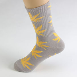 Cannabis Hemp Weed leaves pattern Soft Crew Socks Cotton Comfortable Socks Unisex Wholesale Small Orders supplier