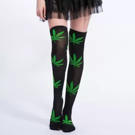 Wholesale Cannabis leaf Hemp leaf Weed leaves pattern Weed Socks Knee length cannabis 420 wear for distributor supplier